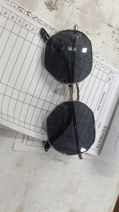 Suga Octagon Round Black Sunglass h5swdg-k7