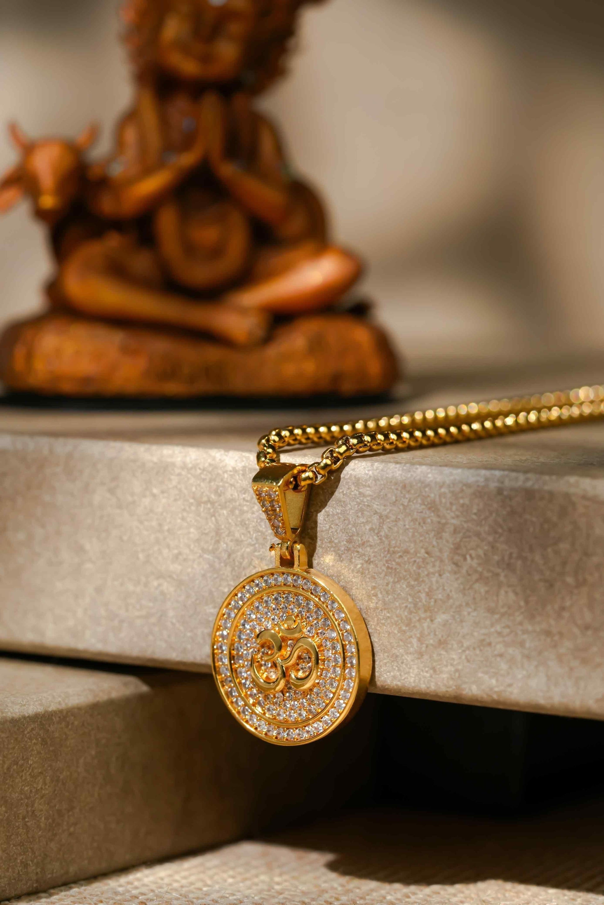 Om Symbol Pendant With Chain h5swdg-k7